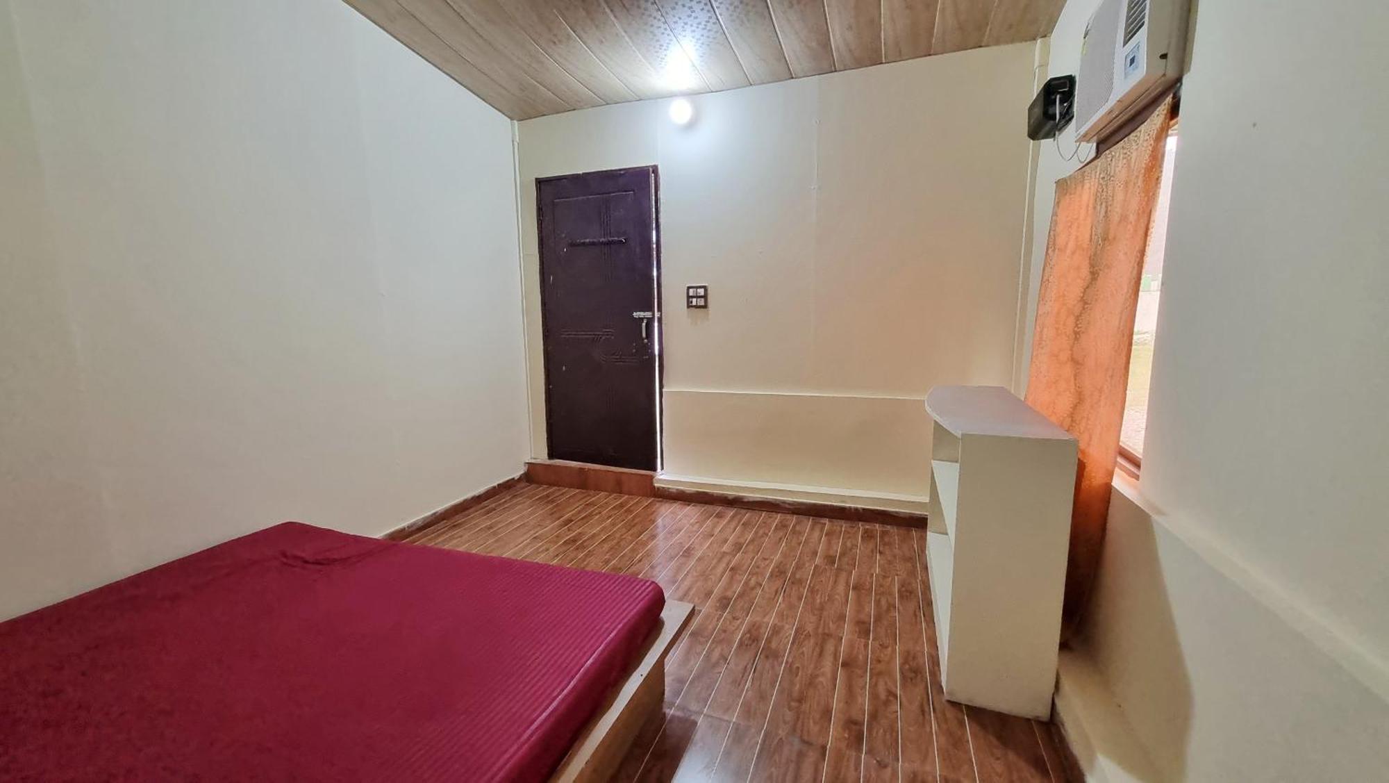 רישיקש Landlopers Hostel מראה חיצוני תמונה